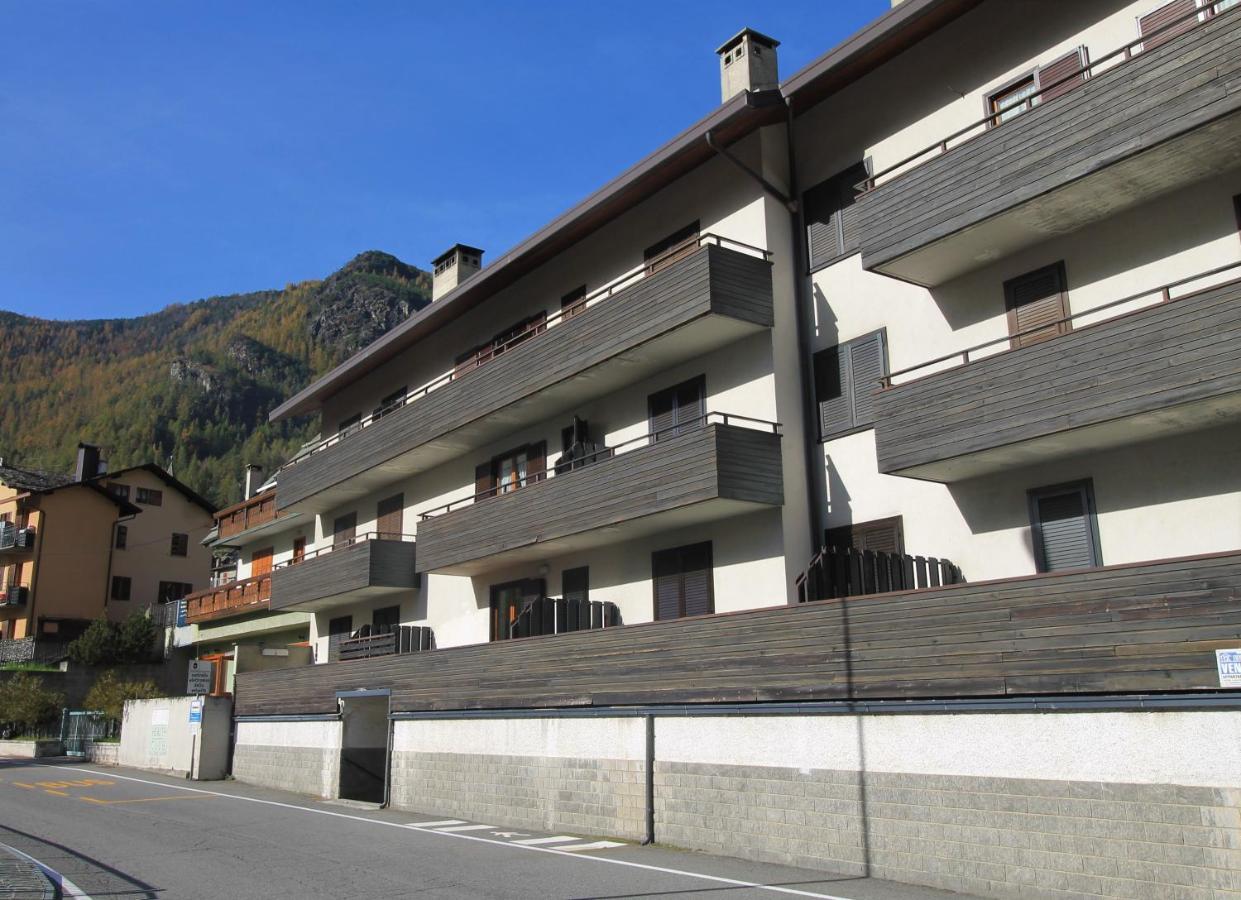 Ca Pizzo Scalino Apartment Chiesa in Valmalenco Exterior photo